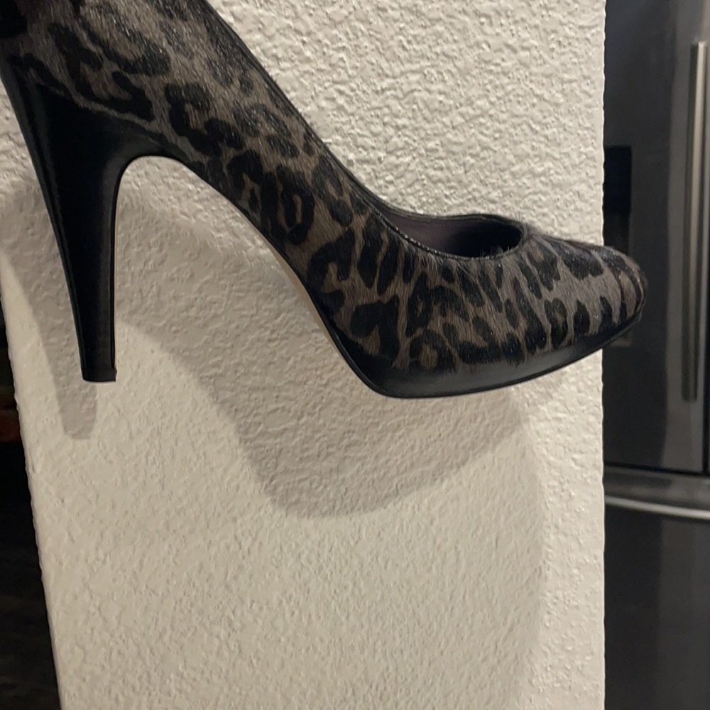Brand new Nine West pumps